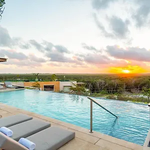 Aloft Hotel Tulum